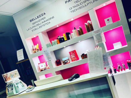 Vendesi salone di Parrucchiere a Castenedolo