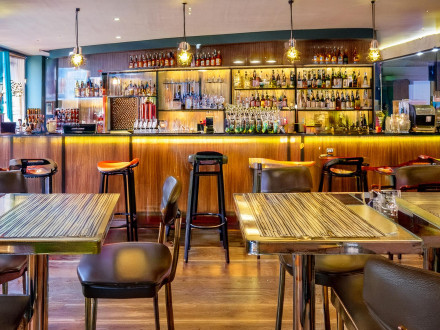 Vendesi storico Bar Tabacchi con Slot a Varese